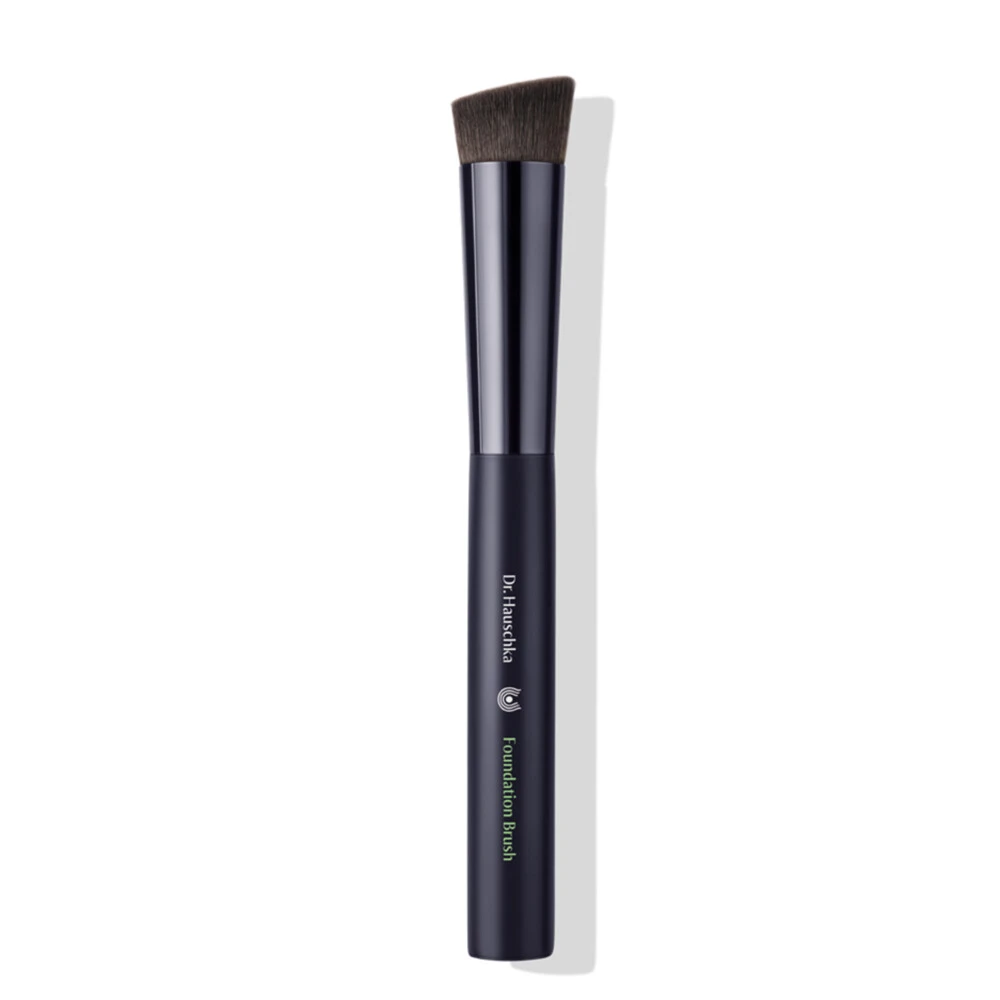 Dr. Hauschka Brush Foundation 1 Dr. Hauschka Brush Foundation